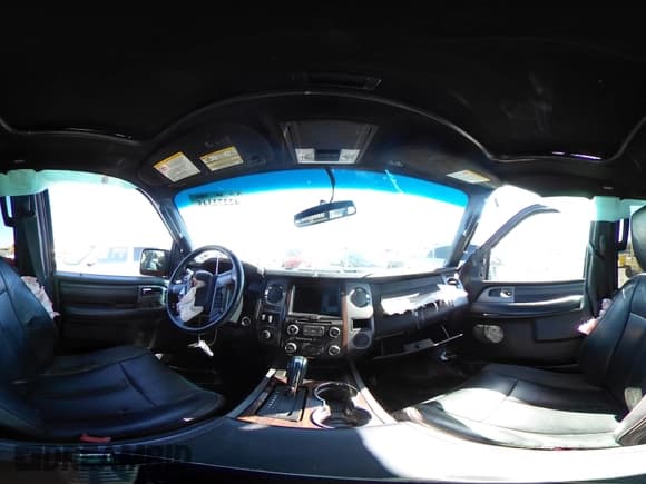 ✅ 2017 Ford Expedition Max Platinum • VIN: 1FMJK1MT9HEA09993 • Lot: 42272345. Wystawiony na IAAI z przebiegiem 91 809 mil. Bezpłatny archiwum sprzedaży aukcyjnych z USA i szczegółowy raport historii pojazdu na DreamBid. Zdjęcie 19.