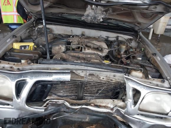 ✅ 2001 Toyota Tacoma • VIN: 5TEHN72N61Z733497 • Lot: 42151511. Wystawiony na IAAI z przebiegiem Nie podano. Bezpłatny archiwum sprzedaży aukcyjnych z USA i szczegółowy raport historii pojazdu na DreamBid. Zdjęcie 10.