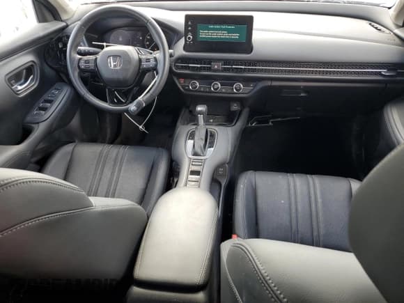 ✅ 2024 Honda HR-V EX-L • VIN: 3CZRZ2H76RM733376 • Lot: 61590625. Wystawiony na Copart z przebiegiem 38 715 mil. Bezpłatny archiwum sprzedaży aukcyjnych z USA i szczegółowy raport historii pojazdu na DreamBid. Zdjęcie 8.