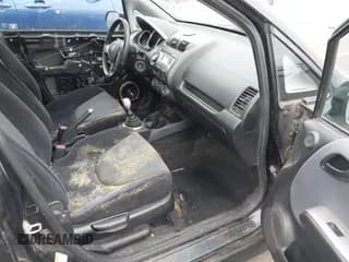 ✅ 2007 Honda Fit Sport • VIN: JHMGD37657S064420 • Lot: 43841197. Wystawiony na IAAI z przebiegiem 230 733 mil. Bezpłatny archiwum sprzedaży aukcyjnych z USA i szczegółowy raport historii pojazdu na DreamBid. Zdjęcie 5.