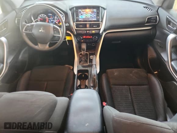 ✅ 2020 Mitsubishi Eclipse Cross ES • VIN: JA4AT3AA8LZ028935 • Lot: 84434605. Wystawiony na Copart z przebiegiem 109 135 mil. Bezpłatny archiwum sprzedaży aukcyjnych z USA i szczegółowy raport historii pojazdu na DreamBid. Zdjęcie 8.