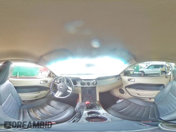 ✅ 2005 Ford Mustang GT Deluxe • VIN: 1ZVHT82H055109321 • Лот: 87310015. Опубликован ранее на Copart с пробегом Не указан. Бесплатный доступ к архиву аукционных продаж из США и подробный отчёт об истории автомобиля на DreamBid. Изображение 14.