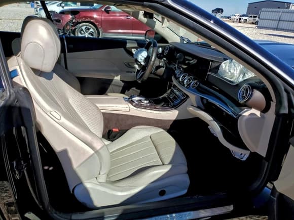 ✅ 2019 Mercedes-Benz E 450 • VIN: WDD1K6HB3KF071660 • Лот: 94293585. Опубликован ранее на Copart с пробегом 57 670 миль. Бесплатный доступ к архиву аукционных продаж из США и подробный отчёт об истории автомобиля на DreamBid. Изображение 10.