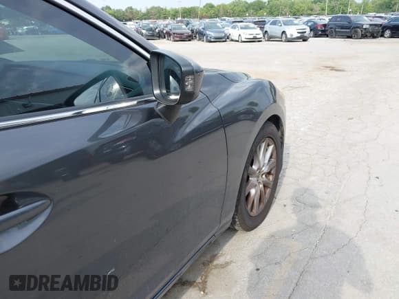 ✅ 2015 Mazda 6 i Sport • VIN: JM1GJ1U59F1207738 • Lot: 42918353. Wystawiony na IAAI z przebiegiem 187 769 mil. Bezpłatny archiwum sprzedaży aukcyjnych z USA i szczegółowy raport historii pojazdu na DreamBid. Zdjęcie 12.