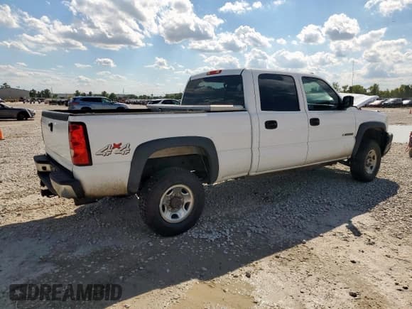 ✅ 2007 Chevrolet Silverado 2500HD LS • VIN: 1GCHK23U37F200532 • Лот: 83857965. Опубликован ранее на Copart с пробегом 332 208 миль. Бесплатный доступ к архиву аукционных продаж из США и подробный отчёт об истории автомобиля на DreamBid. Изображение 3.