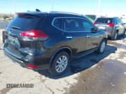 ✅ 2017 Nissan Rogue SV • VIN: JN8AT2MT3HW380895 • Lot: 43572438. Wystawiony na IAAI z przebiegiem 128 683 mil. Bezpłatny archiwum sprzedaży aukcyjnych z USA i szczegółowy raport historii pojazdu na DreamBid. Zdjęcie 4.