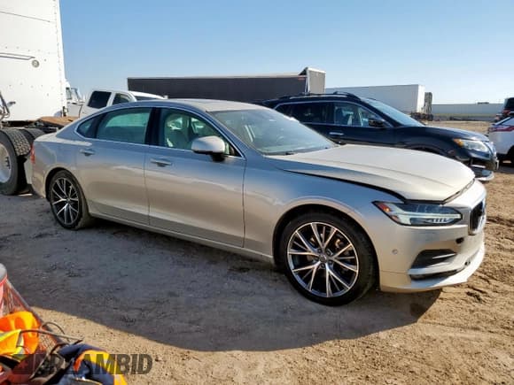 ✅ 2018 Volvo S90 Momentum • VIN: LVY982AK8JP023703 • Lot: 85850735. Listed on Copart with 90,228 mi. Free auction sales archive from the USA and detailed vehicle history report at DreamBid. Image 4.