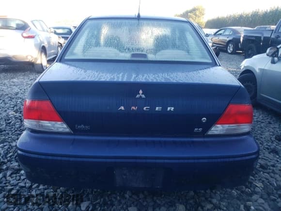 ✅ 2003 Mitsubishi Lancer ES • VIN: JA3AJ26E33U114926 • Lot: 75105554. Wystawiony na Copart z przebiegiem 108 574 mil. Bezpłatny archiwum sprzedaży aukcyjnych z USA i szczegółowy raport historii pojazdu na DreamBid. Zdjęcie 6.