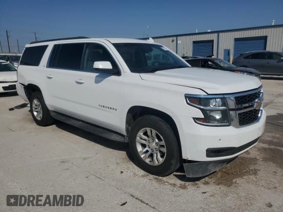 ✅ 2015 Chevrolet Suburban LT • VIN: 1GNSKJKC9FR530141 • Lot: 72816244. Wystawiony na Copart z przebiegiem 174 520 mil. Bezpłatny archiwum sprzedaży aukcyjnych z USA i szczegółowy raport historii pojazdu na DreamBid. Zdjęcie 4.