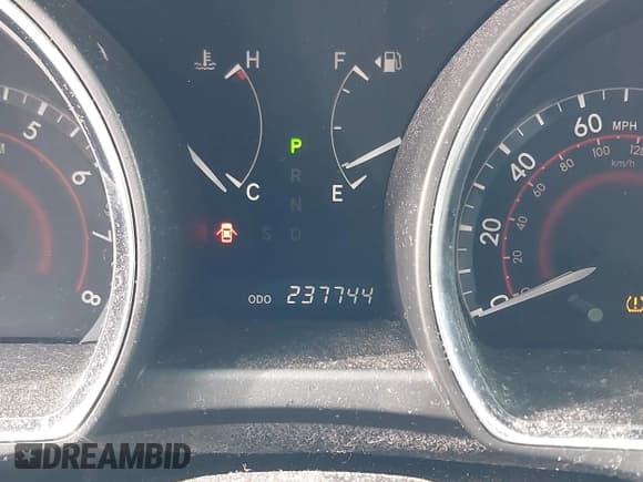 ✅ 2010 Toyota Highlander • VIN: 5TDZK3EHXAS015962 • Lot: 43729861. Wystawiony na IAAI z przebiegiem 235 990 mil. Bezpłatny archiwum sprzedaży aukcyjnych z USA i szczegółowy raport historii pojazdu na DreamBid. Zdjęcie 15.