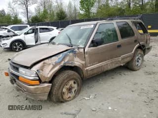 ✅ 2004 Chevrolet Blazer LS • VIN: 1GNDT13X64K168315 • Lot: 53249495. Wystawiony na Copart z przebiegiem 163 891 mil. Bezpłatny archiwum sprzedaży aukcyjnych z USA i szczegółowy raport historii pojazdu na DreamBid. Zdjęcie 1.
