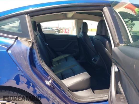 ✅ 2021 Tesla Model 3 Standard Range Plus • VIN: 5YJ3E1EA9MF027615 • Лот: 42072322. Опубликован ранее на IAAI с пробегом 22 944 миль. Бесплатный доступ к архиву аукционных продаж из США и подробный отчёт об истории автомобиля на DreamBid. Изображение 8.