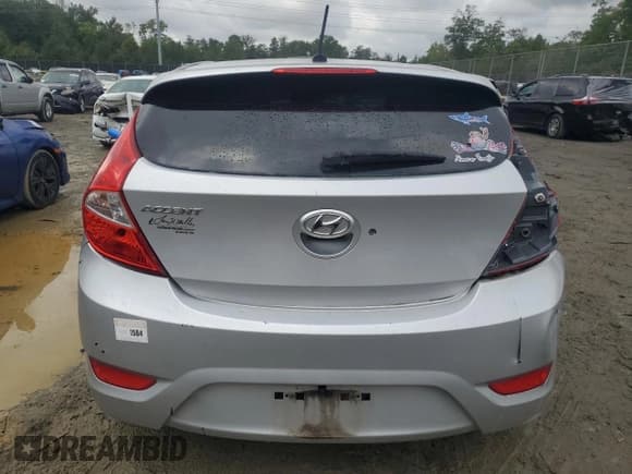 ✅ 2013 Hyundai Accent SE • VIN: KMHCU5AE7DU091478 • Лот: 73918854. Опубликован ранее на Copart с пробегом 74 712 миль. Бесплатный доступ к архиву аукционных продаж из США и подробный отчёт об истории автомобиля на DreamBid. Изображение 6.