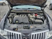 ✅ 2009 Lincoln MKS • VIN: 1LNHM94RX9G627759 • Lot: 93632595. Listed on Copart with 143,934 mi. Free auction sales archive from the USA and detailed vehicle history report at DreamBid. Image 11.