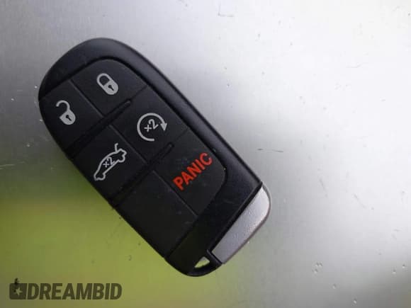 ✅ 2016 Chrysler 300 Anniversary Edition • VIN: 2C3CCAAGXGH220360 • Lot: 43335679. Wystawiony na IAAI z przebiegiem 234 256 mil. Bezpłatny archiwum sprzedaży aukcyjnych z USA i szczegółowy raport historii pojazdu na DreamBid. Zdjęcie 11.