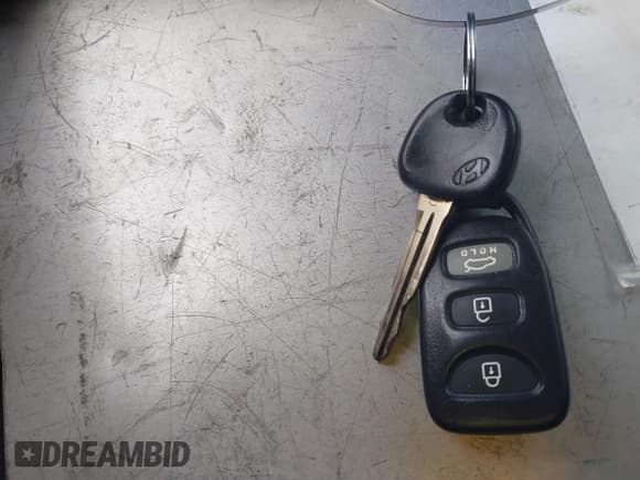 ✅ 2012 Hyundai Genesis Coupe 2.0T • VIN: KMHHT6KD9CU066388 • Lot: 43264700. Wystawiony na IAAI z przebiegiem 236 603 mil. Bezpłatny archiwum sprzedaży aukcyjnych z USA i szczegółowy raport historii pojazdu na DreamBid. Zdjęcie 11.