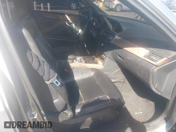 ✅ 2012 Mercedes-Benz E 350 Luxury • VIN: WDDHF5KB1CA642521 • Lot: 43508076. Listed on IAAI with 104,418 mi. Free auction sales archive from the USA and detailed vehicle history report at DreamBid. Image 5.