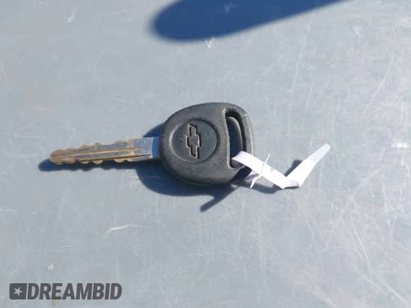 2001 Chevrolet Silverado 2500HD с VIN 1GCHK23161F209528, выставлен на аукционе IAAI как лот 43339276 с пробегом 211 500 миль миль и . История ставок и продаж доступна на DreamBid. Изображение 11.