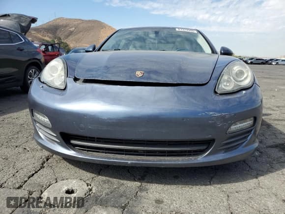 ✅ 2010 Porsche Panamera S • VIN: WP0AB2A71AL062383 • Lot: 81323345. Listed on Copart with 150,784 mi. Free auction sales archive from the USA and detailed vehicle history report at DreamBid. Image 5.