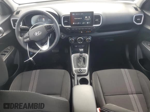 ✅ 2024 Hyundai Venue SEL • VIN: KMHRC8A30RU282728 • Lot: 76386264. Listed on Copart with 2,656 mi. Free auction sales archive from the USA and detailed vehicle history report at DreamBid. Image 8.