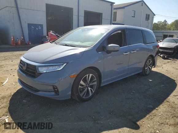 ✅ 2023 Honda Odyssey Touring • VIN: 5FNRL6H82PB010908 • Lot: 81747045. Wystawiony na Copart z przebiegiem 26 197 mil. Bezpłatny archiwum sprzedaży aukcyjnych z USA i szczegółowy raport historii pojazdu na DreamBid. Zdjęcie 1.