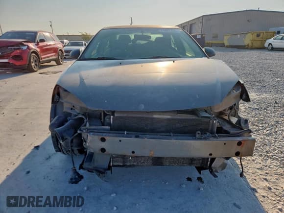 ✅ 2005 Pontiac G6 • VIN: 1G2ZG548554161223 • Lot: 71697735. Listed on Copart with 206,580 mi. Free auction sales archive from the USA and detailed vehicle history report at DreamBid. Image 5.