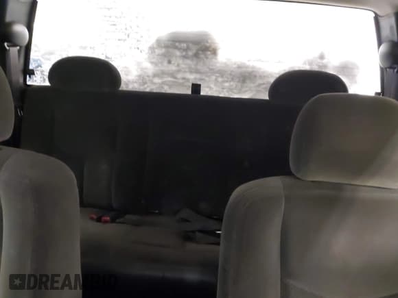 ✅ 2004 Chevrolet Silverado 2500HD LT • VIN: 1GCHK29114E207770 • Lot: 43854934. Wystawiony na IAAI z przebiegiem Nie podano. Bezpłatny archiwum sprzedaży aukcyjnych z USA i szczegółowy raport historii pojazdu na DreamBid. Zdjęcie 8.