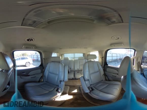 ✅ 2008 Chevrolet Tahoe 2LT • VIN: 1GNFC13028R121968 • Лот: 43601321. Опубликован ранее на IAAI с пробегом 201 278 миль. Бесплатный доступ к архиву аукционных продаж из США и подробный отчёт об истории автомобиля на DreamBid. Изображение 19.