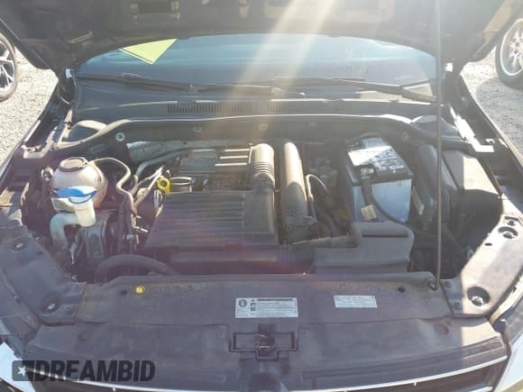 ✅ 2018 Volkswagen Jetta SE • VIN: 3VWDB7AJ8JM246401 • Lot: 42958153. Wystawiony na IAAI z przebiegiem 131 233 mil. Bezpłatny archiwum sprzedaży aukcyjnych z USA i szczegółowy raport historii pojazdu na DreamBid. Zdjęcie 10.