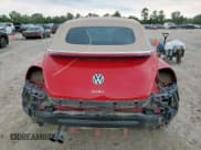 ✅ 2019 Volkswagen Beetle S • VIN: 3VW5DAAT3KM509845 • Lot: 70008025. Wystawiony na Copart z przebiegiem 98 161 mil. Bezpłatny archiwum sprzedaży aukcyjnych z USA i szczegółowy raport historii pojazdu na DreamBid. Zdjęcie 6.