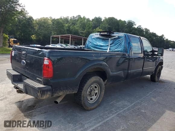 ✅ 2014 Ford F-250 XL • VIN: 1FT7W2A6XEEB36013 • Lot: 62713075. Listed on Copart with 245,865 mi. Free auction sales archive from the USA and detailed vehicle history report at DreamBid. Image 3.