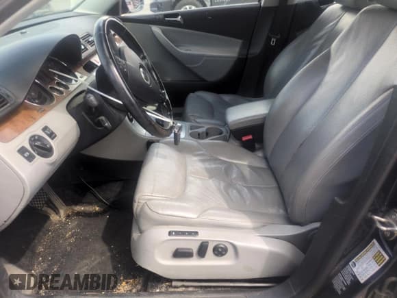 ✅ 2007 Volkswagen Passat 2.0T • VIN: WVWEK73C57P006330 • Lot: 56313035. Listed on Copart with 247,819 mi. Free auction sales archive from the USA and detailed vehicle history report at DreamBid. Image 7.