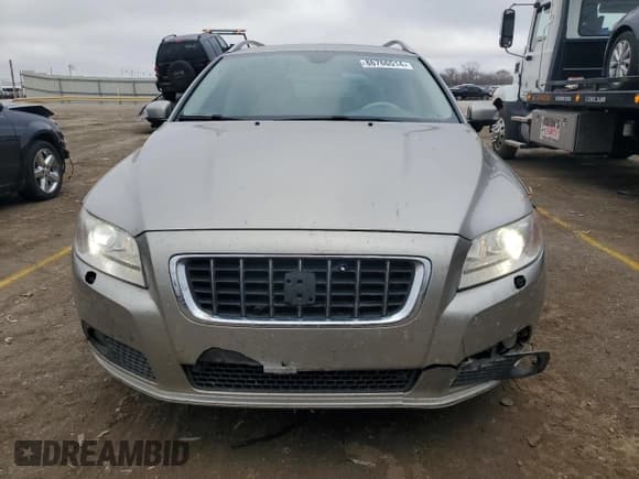 ✅ 2008 Volvo V70 • VIN: YV1BW982981046346 • Лот: 86766514. Опубликован ранее на Copart с пробегом 139 811 миль. Бесплатный доступ к архиву аукционных продаж из США и подробный отчёт об истории автомобиля на DreamBid. Изображение 5.