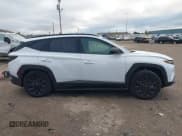 ✅ 2024 Hyundai Tucson XRT • VIN: KM8JFCDE0RU341474 • Lot: 43281469. Wystawiony na IAAI z przebiegiem 14 920 mil. Bezpłatny archiwum sprzedaży aukcyjnych z USA i szczegółowy raport historii pojazdu na DreamBid. Zdjęcie 13.