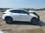 ✅ 2025 Lexus NX 250 Premium • VIN: 2T2GDCAZ0SC017127 • Lot: 42325758. Wystawiony na IAAI z przebiegiem 9 735 mil. Bezpłatny archiwum sprzedaży aukcyjnych z USA i szczegółowy raport historii pojazdu na DreamBid. Zdjęcie 13.