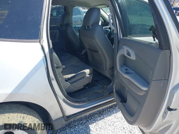 ✅ 2009 Chevrolet Traverse LS • VIN: 1GNEV13D89S162348 • Lot: 41657158. Wystawiony na IAAI z przebiegiem Nie podano. Bezpłatny archiwum sprzedaży aukcyjnych z USA i szczegółowy raport historii pojazdu na DreamBid. Zdjęcie 8.