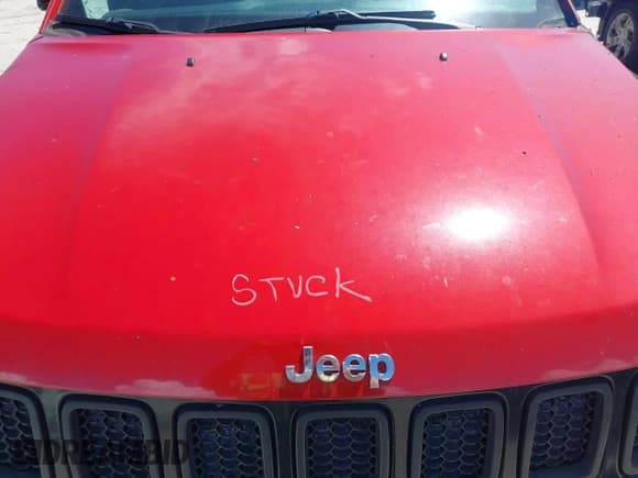 ✅ 2019 Jeep Compass Latitude • VIN: 3C4NJCBB9KT743488 • Lot: 42482099. Listed on IAAI with 114,190 mi. Free auction sales archive from the USA and detailed vehicle history report at DreamBid. Image 10.