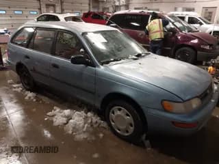 ✅ 1995 Toyota Corolla DX • VIN: JT2AE09V8S0104848 • Lot: 43822943. Listed on IAAI with 235,623 mi. Free auction sales archive from the USA and detailed vehicle history report at DreamBid. Image 1.