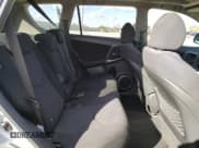 ✅ 2006 Toyota RAV4 Sport • VIN: JTMZD32V065008293 • Lot: 82583285. Wystawiony na Copart z przebiegiem 189 870 mil. Bezpłatny archiwum sprzedaży aukcyjnych z USA i szczegółowy raport historii pojazdu na DreamBid. Zdjęcie 10.