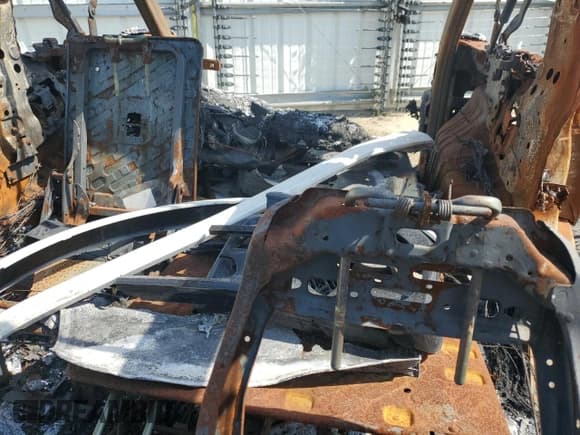 ✅ 2021 Ford Bronco • VIN: 1FMDE5DH0MLB02737 • Лот: 68363635. Опубликован ранее на Copart с пробегом Не указан. Бесплатный доступ к архиву аукционных продаж из США и подробный отчёт об истории автомобиля на DreamBid. Изображение 10.