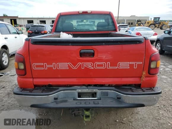 ✅ 2002 Chevrolet Silverado 1500 • VIN: 1GCEK14V32Z210408 • Лот: 62469555. Опубликован ранее на Copart с пробегом 175 906 миль. Бесплатный доступ к архиву аукционных продаж из США и подробный отчёт об истории автомобиля на DreamBid. Изображение 6.