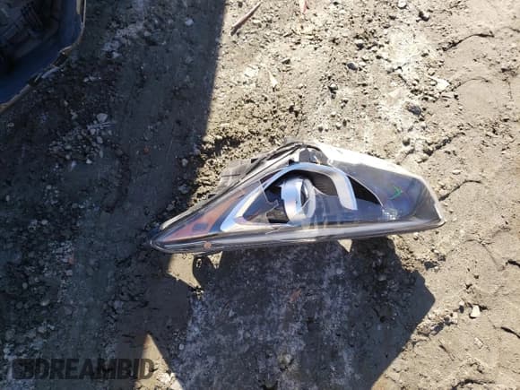 ✅ 2017 Hyundai Santa Fe Ultimate • VIN: 5NMZWDLA0HH043217 • Лот: 78900043. Опубликован ранее на Copart с пробегом 89 106 миль. Бесплатный доступ к архиву аукционных продаж из США и подробный отчёт об истории автомобиля на DreamBid. Изображение 14.