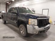 ✅ 2008 Chevrolet Silverado 2500HD Work Truck • VIN: 1GCHK29K58E189109 • Lot: 43594576. Wystawiony na IAAI z przebiegiem 131 646 mil. Bezpłatny archiwum sprzedaży aukcyjnych z USA i szczegółowy raport historii pojazdu na DreamBid. Zdjęcie 1.