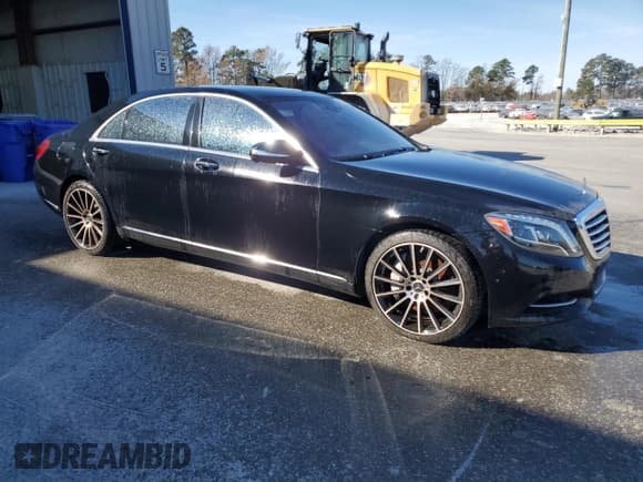 ✅ 2014 Mercedes-Benz S 550 • VIN: WDDUG8CB9EA023440 • Lot: 91866195. Listed on Copart with 145,892 mi. Free auction sales archive from the USA and detailed vehicle history report at DreamBid. Image 4.