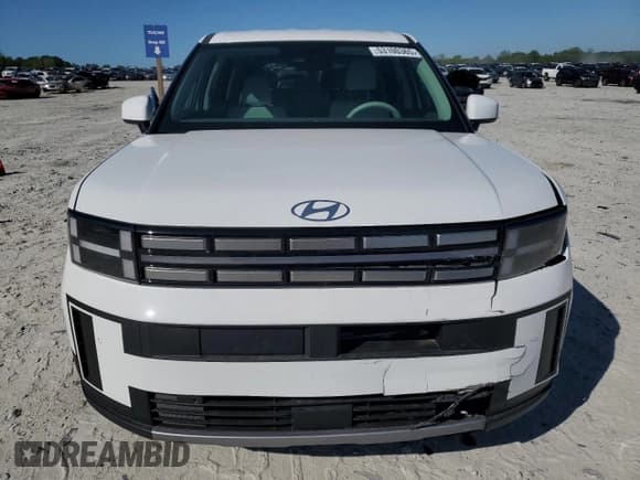 ✅ 2024 Hyundai Santa Fe SE • VIN: 5NMP14GL8RH067977 • Lot: 53100365. Listed on Copart with 4,777 mi. Free auction sales archive from the USA and detailed vehicle history report at DreamBid. Image 5.