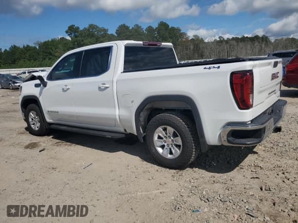 ✅ 2022 GMC Sierra 1500 SLE • VIN: 3GTPUBEK8NG646897 • Лот: 80206665. Опубликован ранее на Copart с пробегом 96 356 миль. Бесплатный доступ к архиву аукционных продаж из США и подробный отчёт об истории автомобиля на DreamBid. Изображение 2.