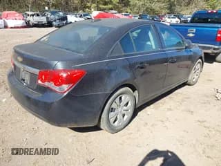 ✅ 2015 Chevrolet Cruze LS • VIN: 1G1PA5SH1F7122953 • Лот: 43505088. Опубликован ранее на IAAI с пробегом 51 475 миль. Бесплатный доступ к архиву аукционных продаж из США и подробный отчёт об истории автомобиля на DreamBid. Изображение 4.