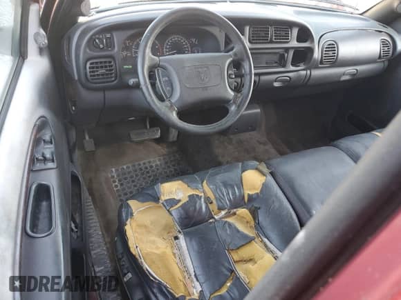 1999 Dodge 1500 с VIN 1B7HC13Z5XJ517230, выставлен на аукционе Copart как лот 83451294 с пробегом 177 533 миль миль и На запчасти • Non repairable. История ставок и продаж доступна на DreamBid. Изображение 8.