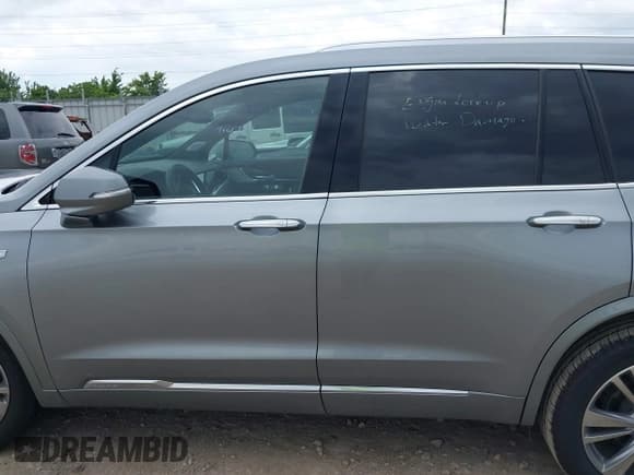 ✅ 2025 Cadillac XT6 FWD Premium Luxury • VIN: 1GYKPCRS0SZ119055 • Lot: 42574001. Listed on IAAI with 17,137 mi. Free auction sales archive from the USA and detailed vehicle history report at DreamBid. Image 14.