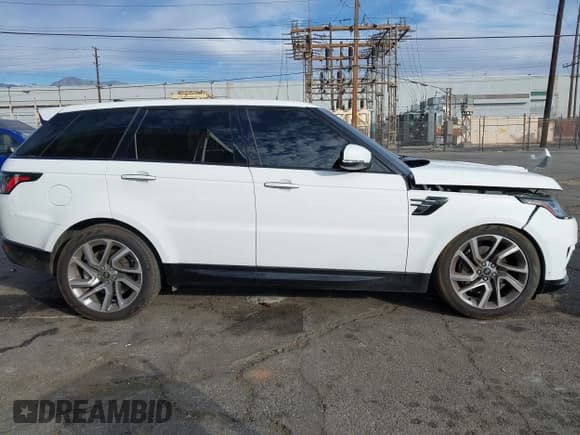 ✅ 2022 Land Rover Range Rover Sport HSE Silver Edition • VIN: SALWR2SU1NA243662 • Lot: 41179095. Listed on IAAI with 45,172 mi. Free auction sales archive from the USA and detailed vehicle history report at DreamBid. Image 14.